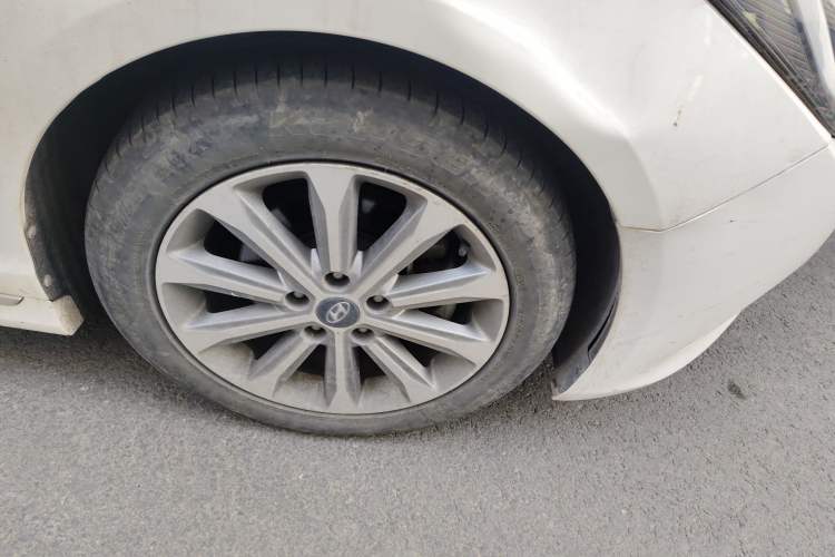 Used Hyundai Sonata 2017 1.6T GLS Smart Model Right Front Wheel Hub