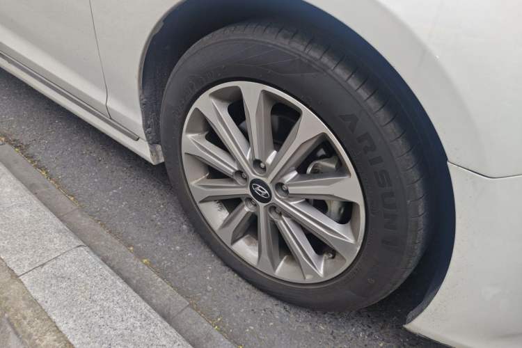 Used Hyundai Sonata 2017 1.6T GLS Smart Model Right Front Wheel Hub