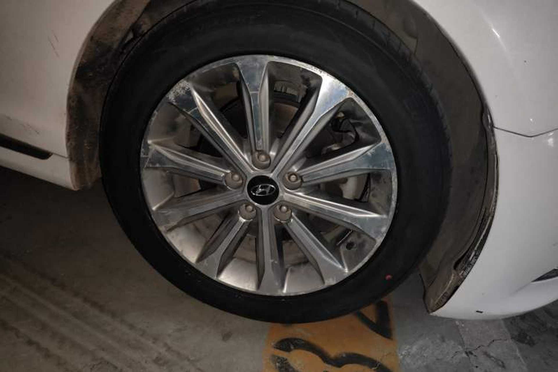 Used Hyundai Sonata 2017 1.6T GLS Smart Model Right Front Wheel Hub