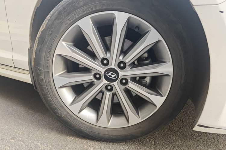 Used Hyundai Sonata 2017 1.6T GLS Smart Model Right Front Wheel Hub