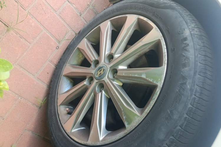 Used Hyundai Sonata 2017 1.6T GLS Smart Model Right Front Wheel Hub