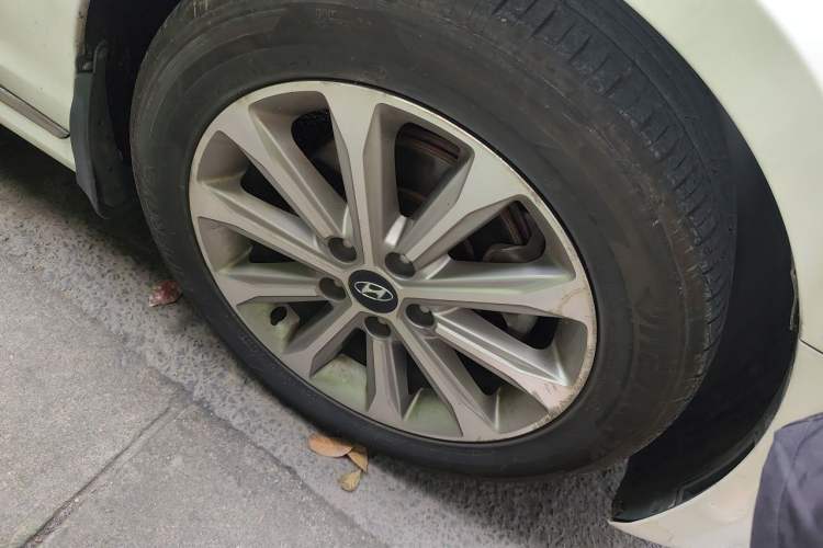 Used Hyundai Sonata 2017 1.6T GLS Smart Model Right Front Wheel Hub