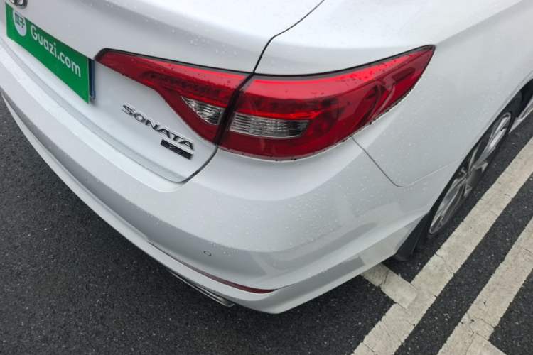 Used Hyundai Sonata 2017 2.4L DLX Premium Model Right Rear Taillight