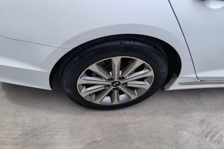 Used Hyundai Sonata 2017 1.6T GLS Smart Model Right Rear Wheel Hub