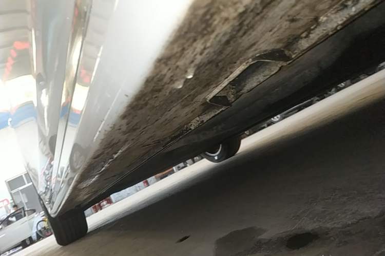Used Hyundai Sonata 2017 1.6T GLS Smart Model Right Side Sill