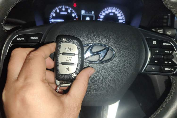 Used Hyundai Sonata 2017 1.6T GLS Smart Model Vehicle Key