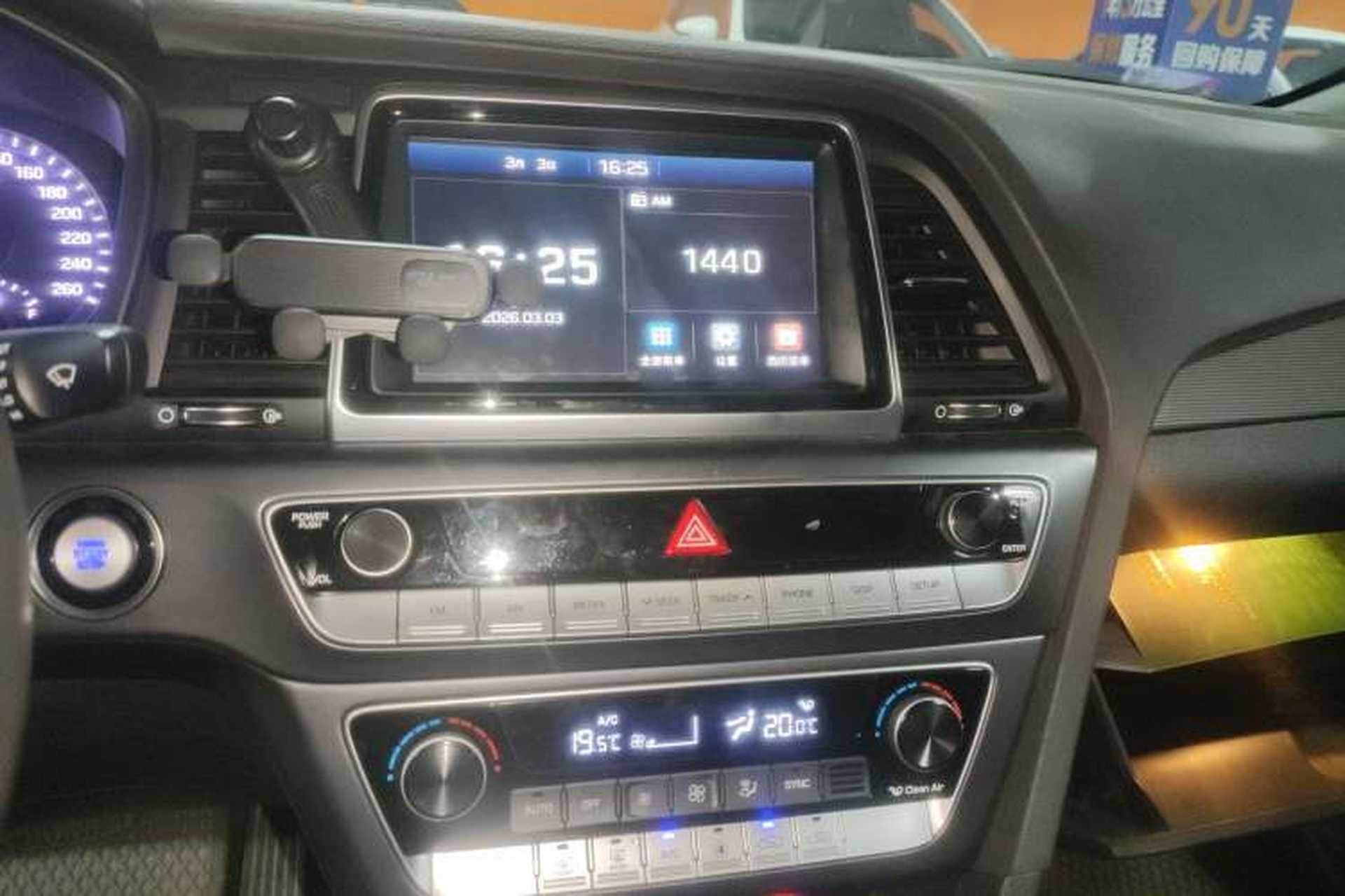 Used Hyundai Sonata 2018 2.0T GLS Smart Version China V Standard Audio And AC Panel