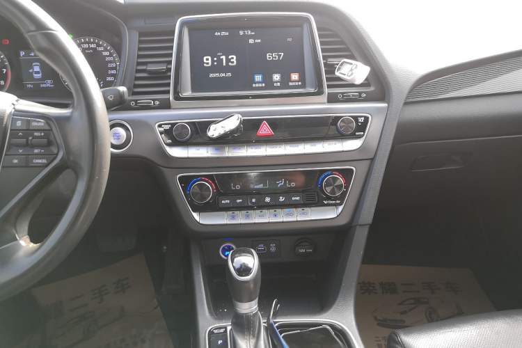 Used Hyundai Sonata 2018 1.6T GLS Smart Model China V Standard Audio And AC Panel