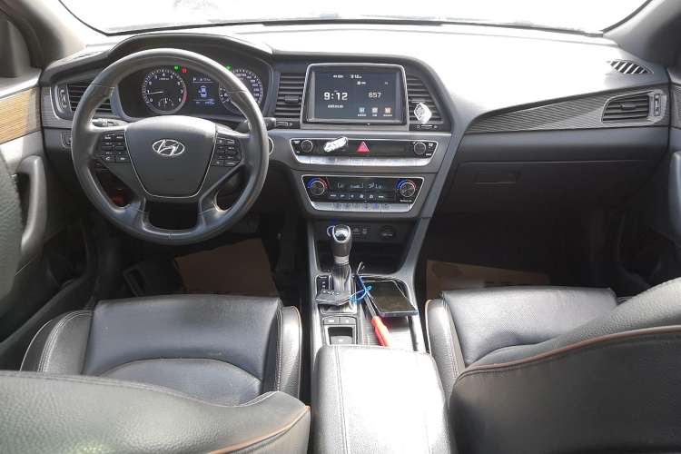 Used Hyundai Sonata 2018 1.6T GLS Smart Model China V Standard Center Console