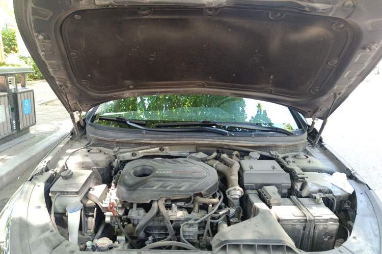Used Hyundai Sonata 2018 2.0T GLS Smart Version China V Standard Engine Bay
