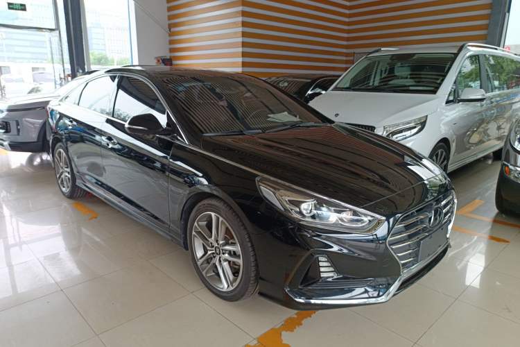 Used Hyundai Sonata 2018 2.0T TOP Flagship Version China V Standard Front Right 45 Deg