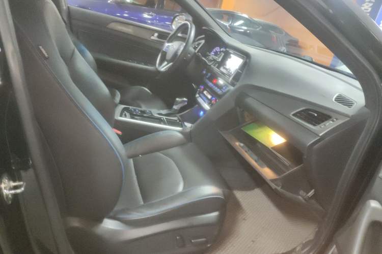 Used Hyundai Sonata 2018 2.0T GLS Smart Version China V Standard Right Front Seat