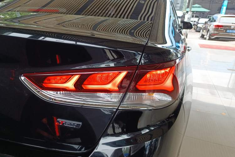 Used Hyundai Sonata 2018 2.0T TOP Flagship Version China V Standard Right Rear Taillight