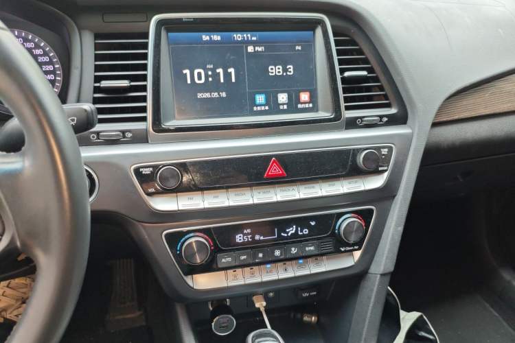 Used Hyundai Sonata 2018 1.6T GLS Smart Model China V Standard Audio And AC Panel