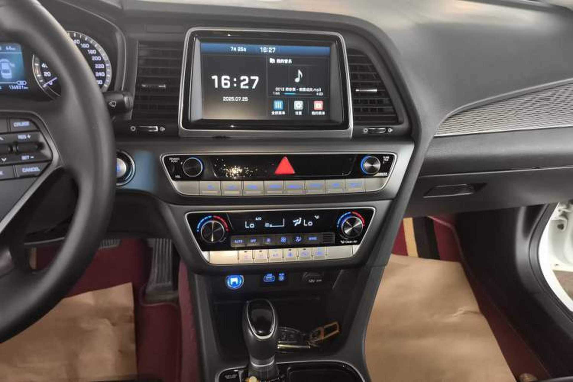 Used Hyundai Sonata 2018 1.6T GLS Smart Model China V Standard Audio And AC Panel