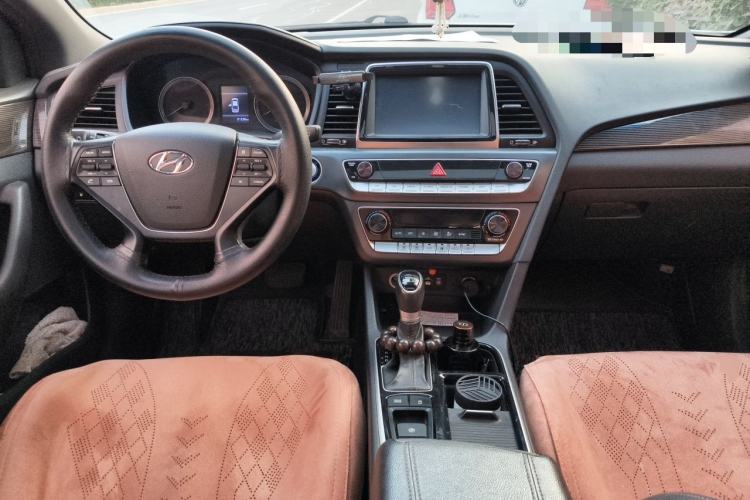 Used Hyundai Sonata 2018 1.6T GLS Smart Model China V Standard Center Console