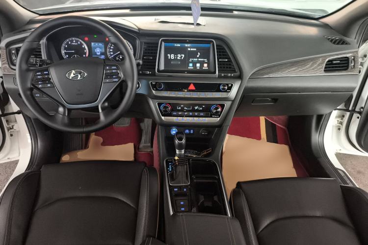 Used Hyundai Sonata 2018 1.6T GLS Smart Model China V Standard Center Console
