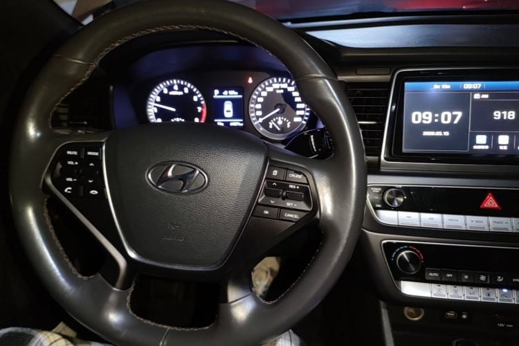 Used Hyundai Sonata 2018 1.6T GLS Smart Model China V Standard Center Console