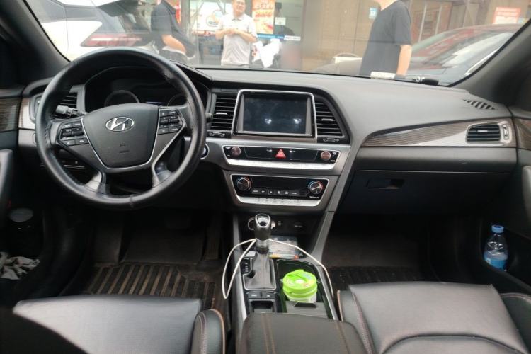 Used Hyundai Sonata 2018 1.6T GLS Smart Model China V Standard Center Console