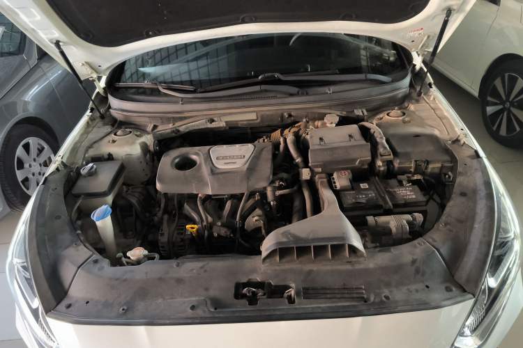 Used Hyundai Sonata 2018 1.6T GLS Smart Model China V Standard Engine Bay