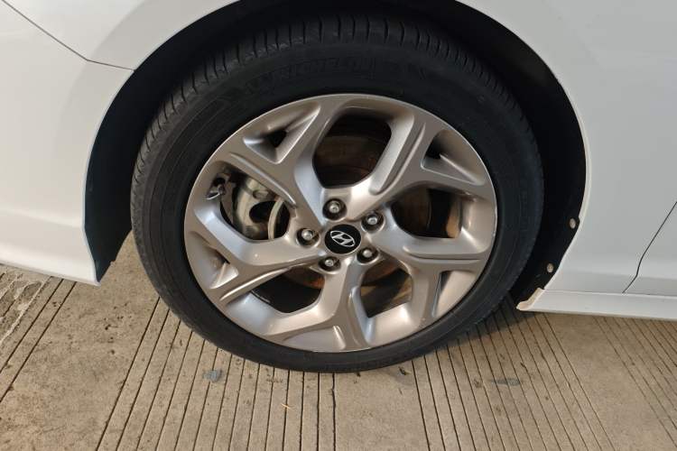 Used Hyundai Sonata 2018 1.6T GLS Smart Model China V Standard Exterior 4
