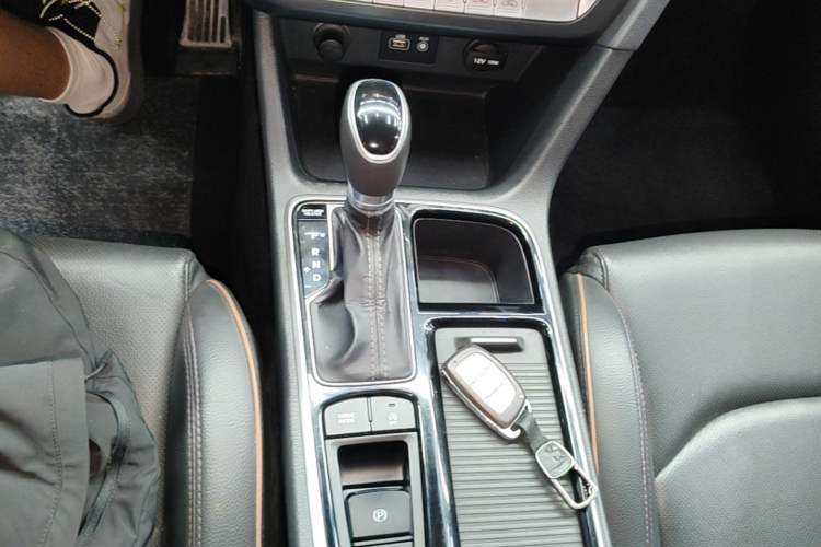 Used Hyundai Sonata 2018 1.6T GLS Smart Model China V Standard Gear Lever