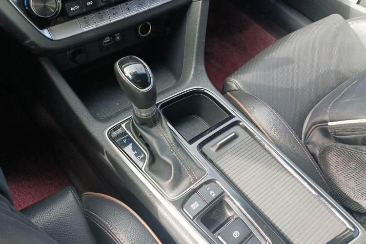 Used Hyundai Sonata 2018 1.6T GLS Smart Model China V Standard Gear Lever