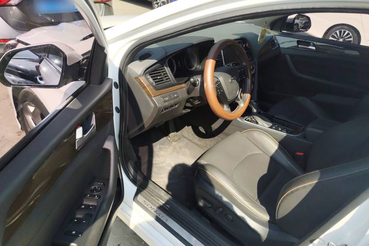 Used Hyundai Sonata 2018 1.6T GLS Smart Model China V Standard Interior 3