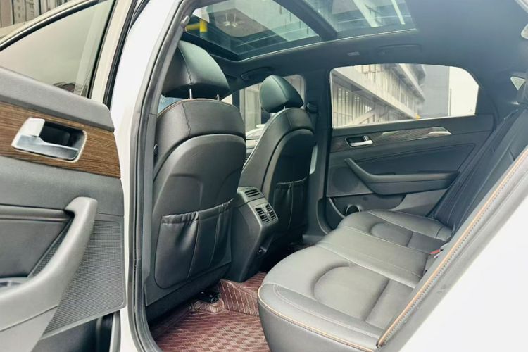 Used Hyundai Sonata 2018 1.6T GLS Smart Model China V Standard Interior 4