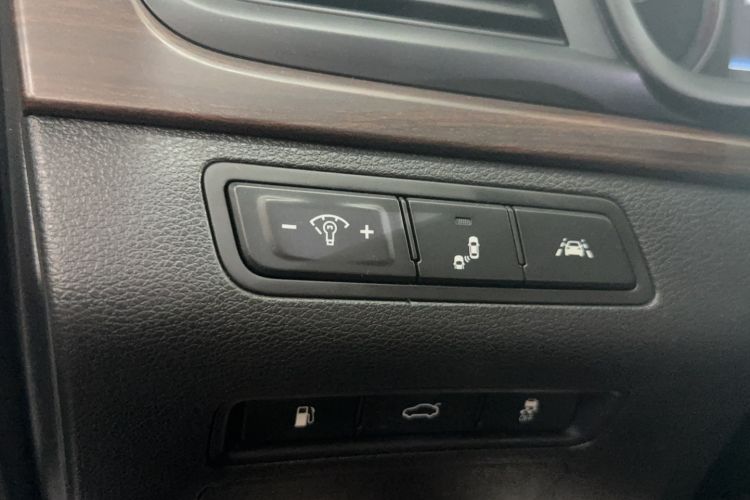 Used Hyundai Sonata 2018 2.0T TOP Flagship Version China V Standard Interior 8