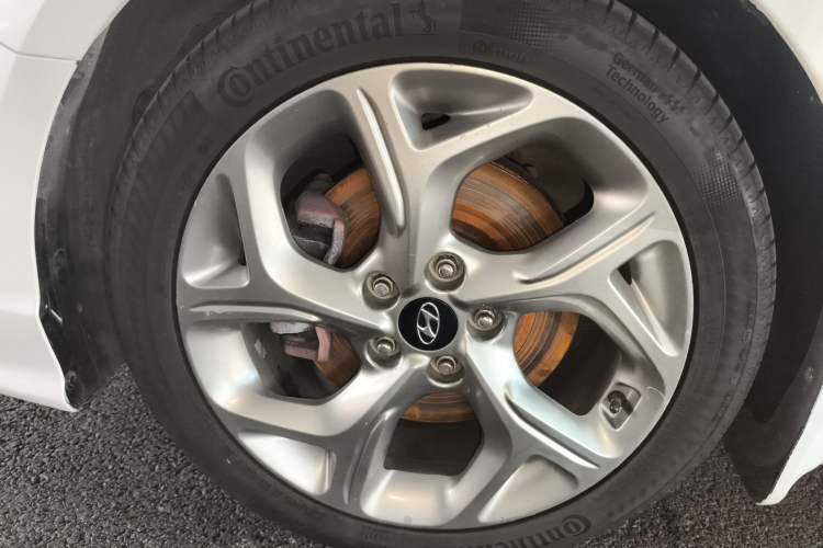 Used Hyundai Sonata 2018 1.6T GLS Smart Model China V Standard Left Front Wheel Hub
