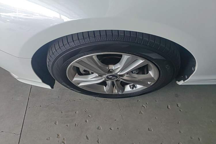 Used Hyundai Sonata 2018 1.6T GLS Smart Model China V Standard Left Front Wheel Hub