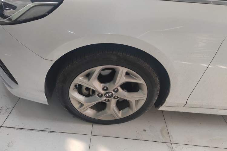 Used Hyundai Sonata 2018 1.6T GLS Smart Model China V Standard Left Front Wheel Hub