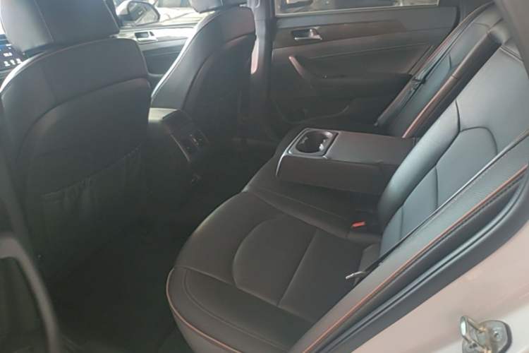 Used Hyundai Sonata 2018 1.6T GLS Smart Model China V Standard Left Rear Seat