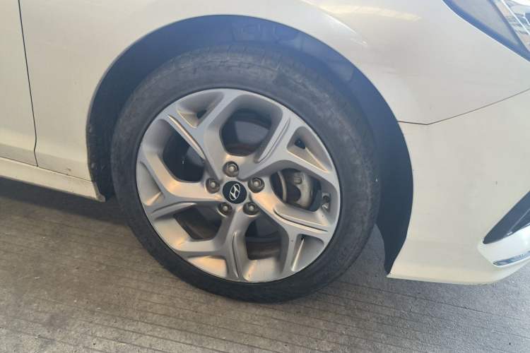 Used Hyundai Sonata 2018 1.6T GLS Smart Model China V Standard Right Front Wheel Hub
