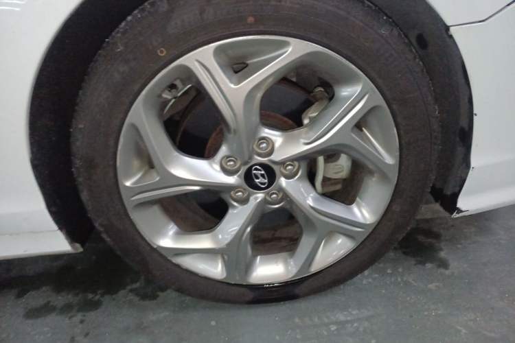Used Hyundai Sonata 2018 1.6T GLS Smart Model China V Standard Right Front Wheel Hub