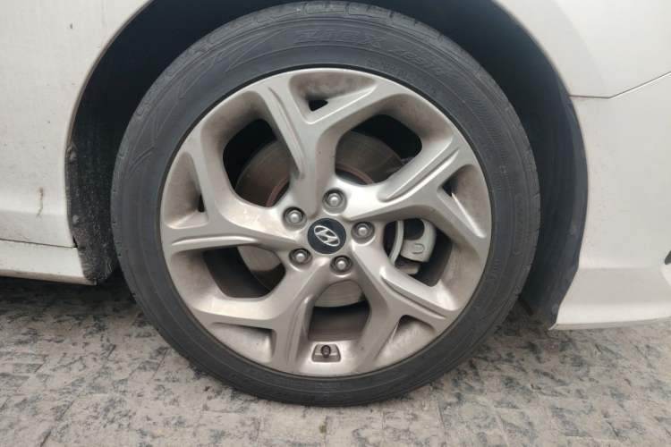 Used Hyundai Sonata 2018 1.6T GLS Smart Model China V Standard Right Front Wheel Hub