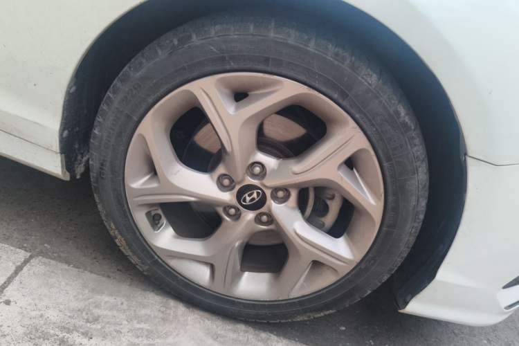 Used Hyundai Sonata 2018 1.6T GLS Smart Model China V Standard Right Front Wheel Hub