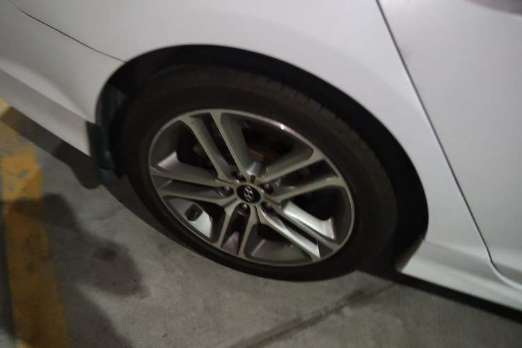 Used Hyundai Sonata 2018 2.0T GLS Smart Version China V Standard Right Rear Wheel Hub