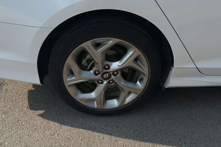 Used Hyundai Sonata 2018 1.6T GLS Smart Model China V Standard Right Rear Wheel Hub