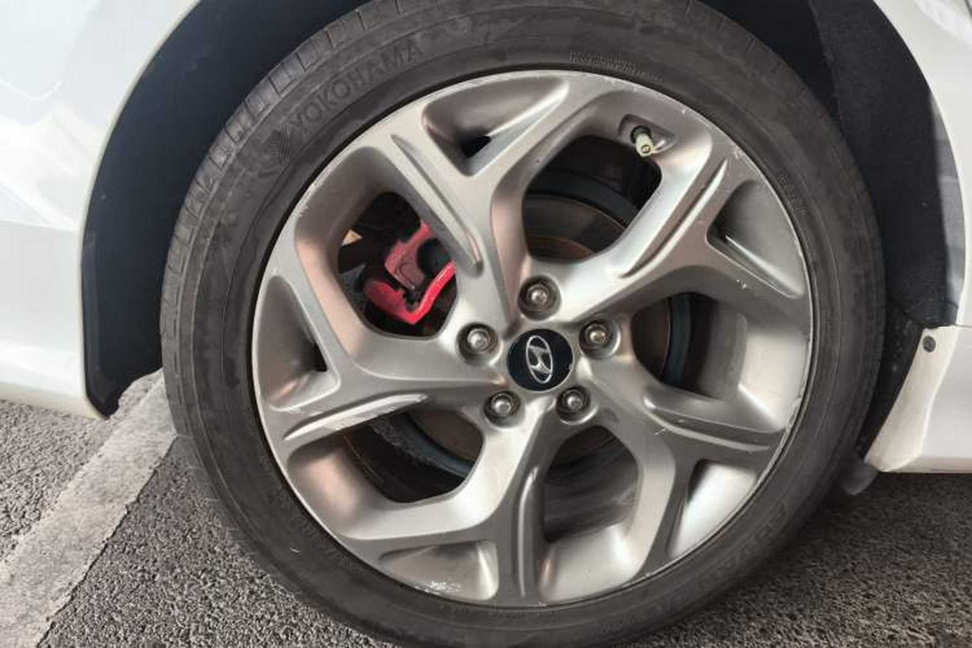 Used Hyundai Sonata 2018 1.6T GLS Smart Model China V Standard Right Rear Wheel Hub