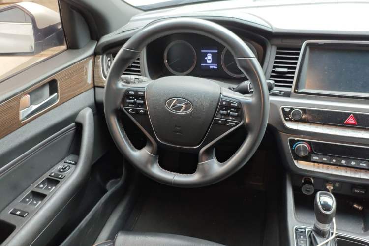 Used Hyundai Sonata 2018 1.6T GLS Smart Model China V Standard Steering Wheel