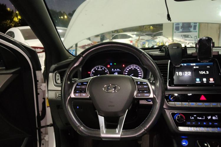 Used Hyundai Sonata 2018 2.0T GLS Smart Version China V Standard Steering Wheel