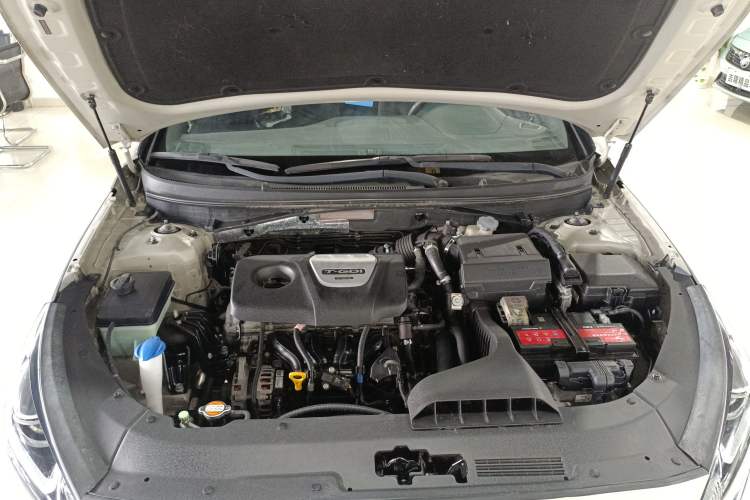 Used Hyundai Sonata 2018 1.6T GLS Smart Model China V Standard Engine Bay