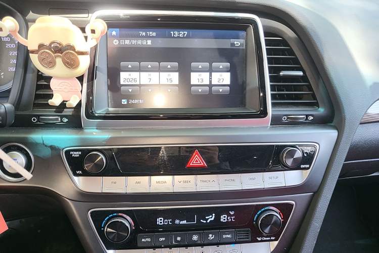 Used Hyundai Sonata 2019 1.6T GLS Smart Edition Commemorative Model Audio And AC Panel