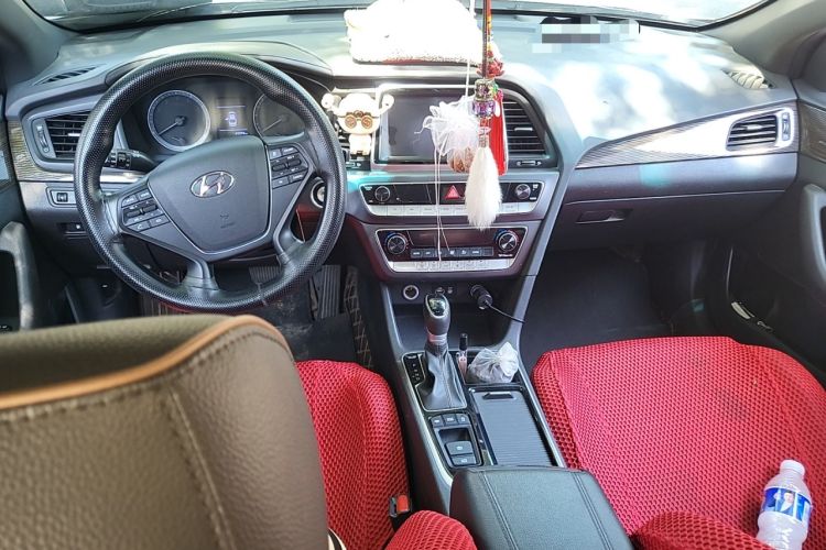Used Hyundai Sonata 2019 1.6T GLS Smart Edition Commemorative Model Center Console