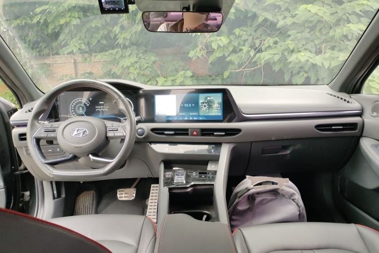 Used Hyundai Sonata 2020 380TGDi Automatic GLS Luxury Edition Center Console