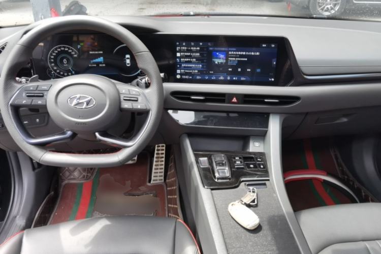 Used Hyundai Sonata 2020 380TGDi Automatic GLS Luxury Edition Center Console
