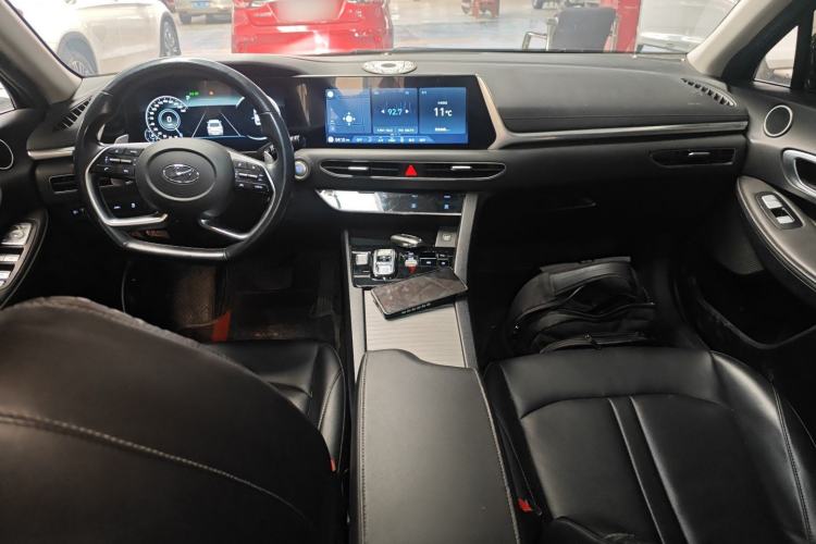 Used Hyundai Sonata 2020 270TGDi DCT GLS Elite Edition Center Console