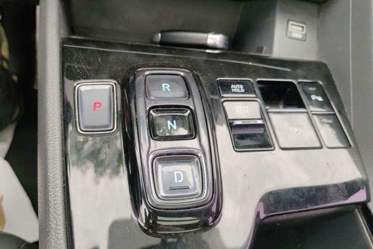 Used Hyundai Sonata 2020 380TGDi Automatic GLS Luxury Edition Gear Lever